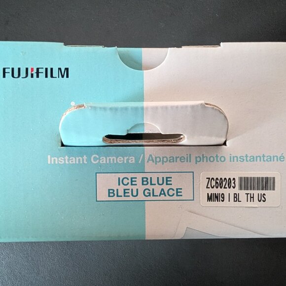 Fujifilm Instax Mini 9 Instant Camera - Ice Blue - With 2 packs film exp 2021 - Picture 3 of 9